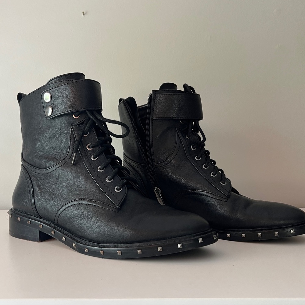 Vince Camuto Talorini Boots US9